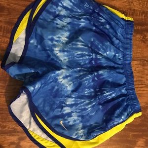 Nike dri-fit size small shorts